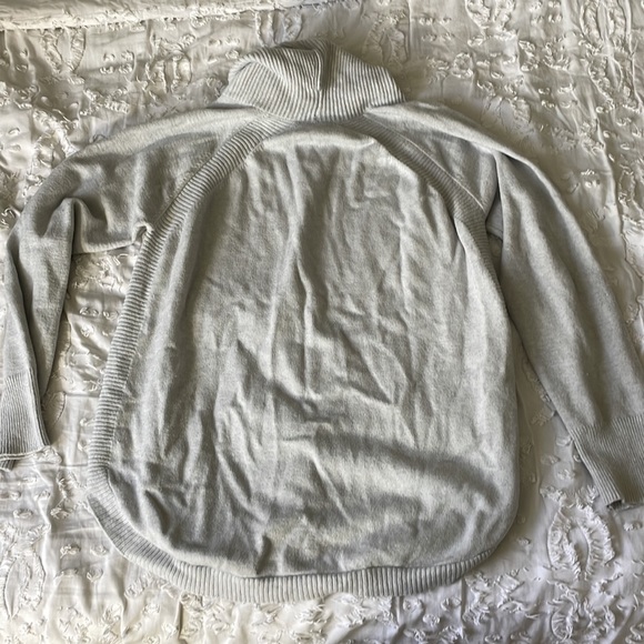 Light grey Turtle neck Blouse - Picture 6 of 6